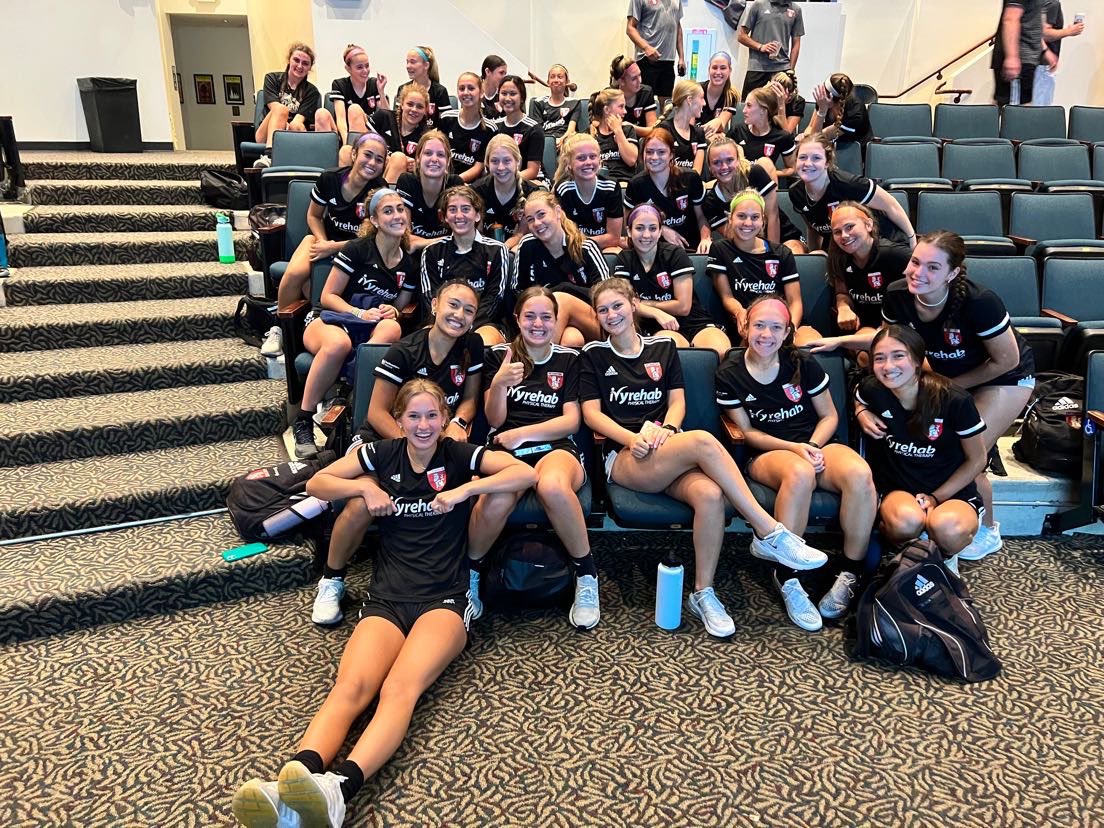 The wait is over…PRESEASON 😈😈 #LTG <a href="/ChicagoFCUnited/">Chicago FC United</a> <a href="/GAcademyLeague/">Girls Academy</a>