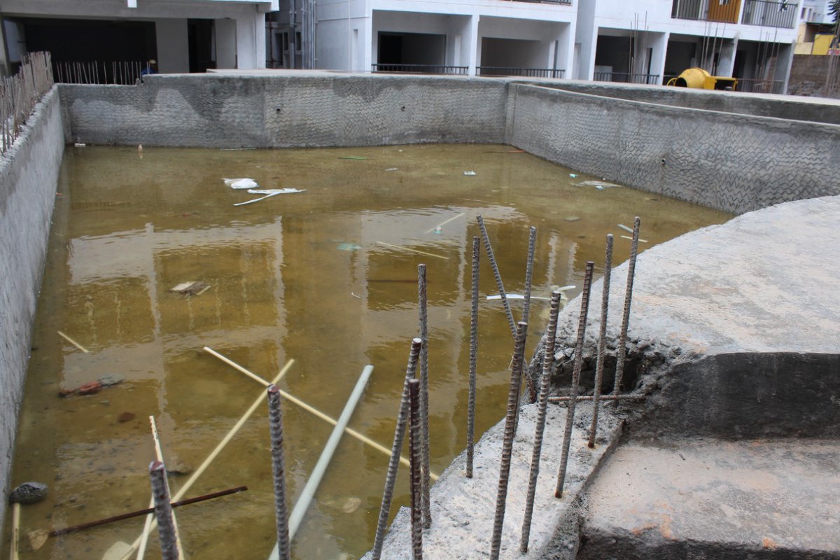 RakeshSahukari's tweet photo. @itskiranhere27 @Its_BhaskarC @Pradeeppatel294 @nareshpatel656 @EstatesVenkat @kspfactcheck @OfficeRera Almost 50 families are living in this appartment without basic amenities like electricity, water issues,no lift.We were promised that the project will be completed by 2018.Below are the project status... https://t.co/Q0zlXW5eq3