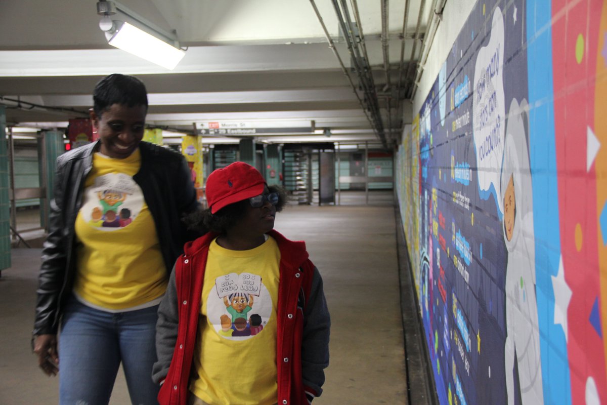 Readby4th's tweet photo. Philly families are at the heart of #ComeAboardTheReadingPromise. From community events and blogs to photoshoots and cable news interviews, #ReadingPromise families have done it all. Thank you for your role in growing strong readers! https://t.co/TsKuXeulfn