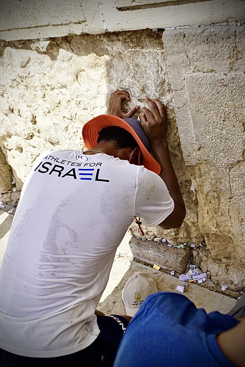 IsraelAtlanta's tweet image. @AuburnMBB visited the Western Wall and Yad VaShem as part of their extensive trip to @Israel . Thanks @coachbrucepearl for your work promoting peace.