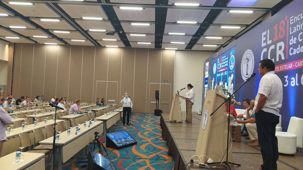 SCCOTCOLOMBIA's tweet photo. Iniciamos 18° ELCCR
Conferencias
🧑⚕️ Dr. Jairo Rincón - cuidados perioperatorios.
🧑⚕️Dr Michael Bolognesi - Lo malo de la cirugía ambulatoria.
#ELCCR #EncuentroLatinomericano #Cirujanos #Cadera #Rodilla https://t.co/p2Xs0clDTL