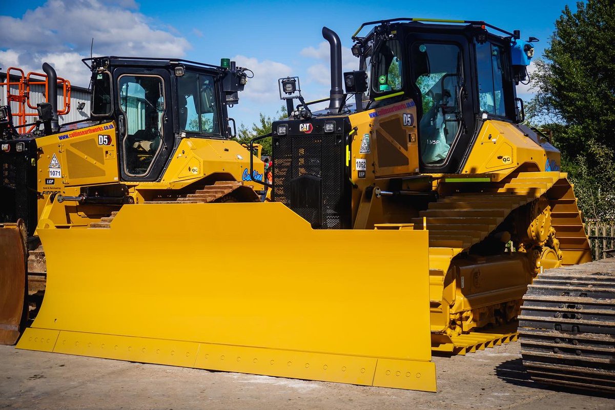 collinstraining's tweet photo. Delivery day🤩

6x Volvo 220, 3x Volvo A30, 2x CAT D5, 1x Bomag Roller &amp; 1x Volvo 250 Hybrid.

“We’re not here to take part…” https://t.co/UrOTjZJjpJ
