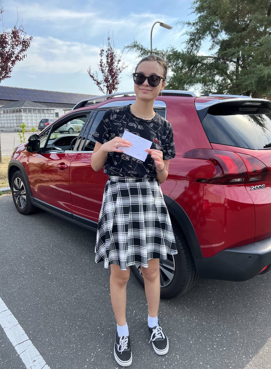 AnnaAnzi's tweet photo. Passed my driving test last week! Forgot to post it cause I went to the Netherlands like two days later😂

Achieved my goal of getting my license before Namjoon😂🙈 https://t.co/S3nBdUWcEF