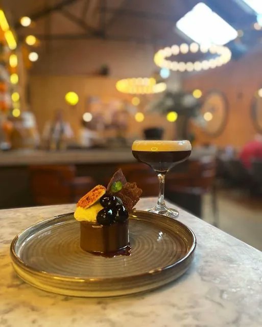 StAndrews_Live's tweet photo. The perfect pair does exist! 😍
How delicious does this Espresso martini & Dark chocolate & espresso delice look from The Adamson! 🍸😋
Tell us in the comments below if you've given this a try! 🤗
| Shop | Play | Indulge | Stay |
#LoveStAndrews #StAndrews #TheAdamson https://t.co/P7AuPYn3Pb