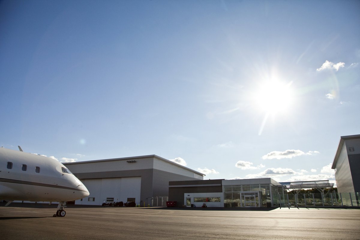 SignatureFBO's tweet photo. Hot sun. Hot days. Hot tarmac. See how you and your aircraft can beat the heat with helpful tips from @_opsgroup: https://t.co/gNKQ7n6qcV
#hotandhigh #summerflying #summertravels https://t.co/ksLZKldr9n
