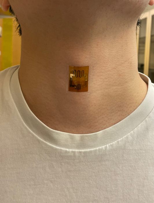 microbeelectric's tweet photo. The bacteria powering a truly green revolution in personal electronics https://t.co/nwqUYhnFpb via @EurekAlert @umassscience https://t.co/yJyDiX2NdR