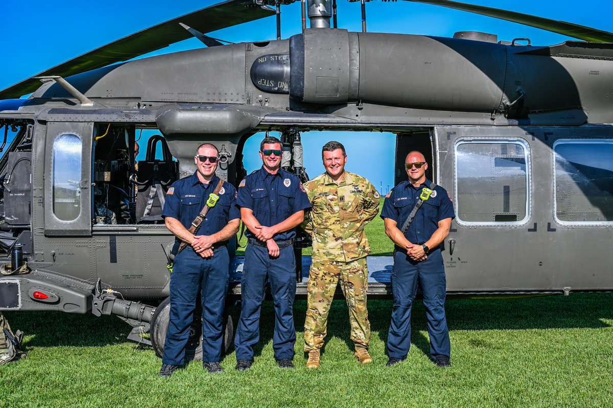 CityofWestfield's tweet photo. Salute to Service Day 🇺🇸at @Colts Training Camp at @GrandParkSports                                  

Today we celebrate all who serve and thank you for your service! @WestfieldFire @WestfieldPolice @NationalGuardIN   

#SalutetoServiceDay #ColtsTrainingCamp #GrandParkSports https://t.co/h3JgOHoKA1