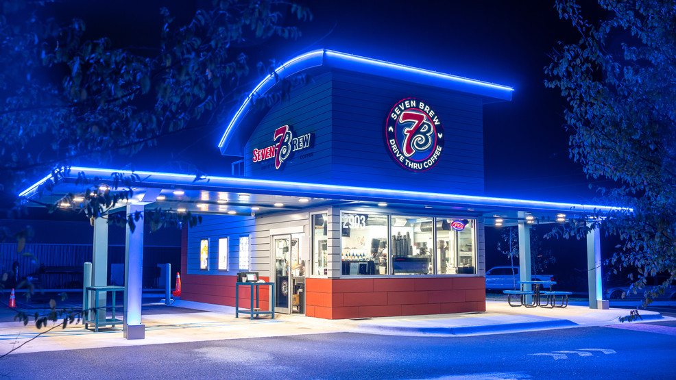 KATVNews's tweet photo. Drive-thru coffee concept, #7Brew, will open its first #LittleRock location at 11100 N. #RodneyParham Rd., the site of the former #ShortySmalls. The new location will open in early fall and is part of an aggressive expansion plan for the company. https://t.co/imExj1IXmV | #arnews https://t.co/DUa4R3Jssi