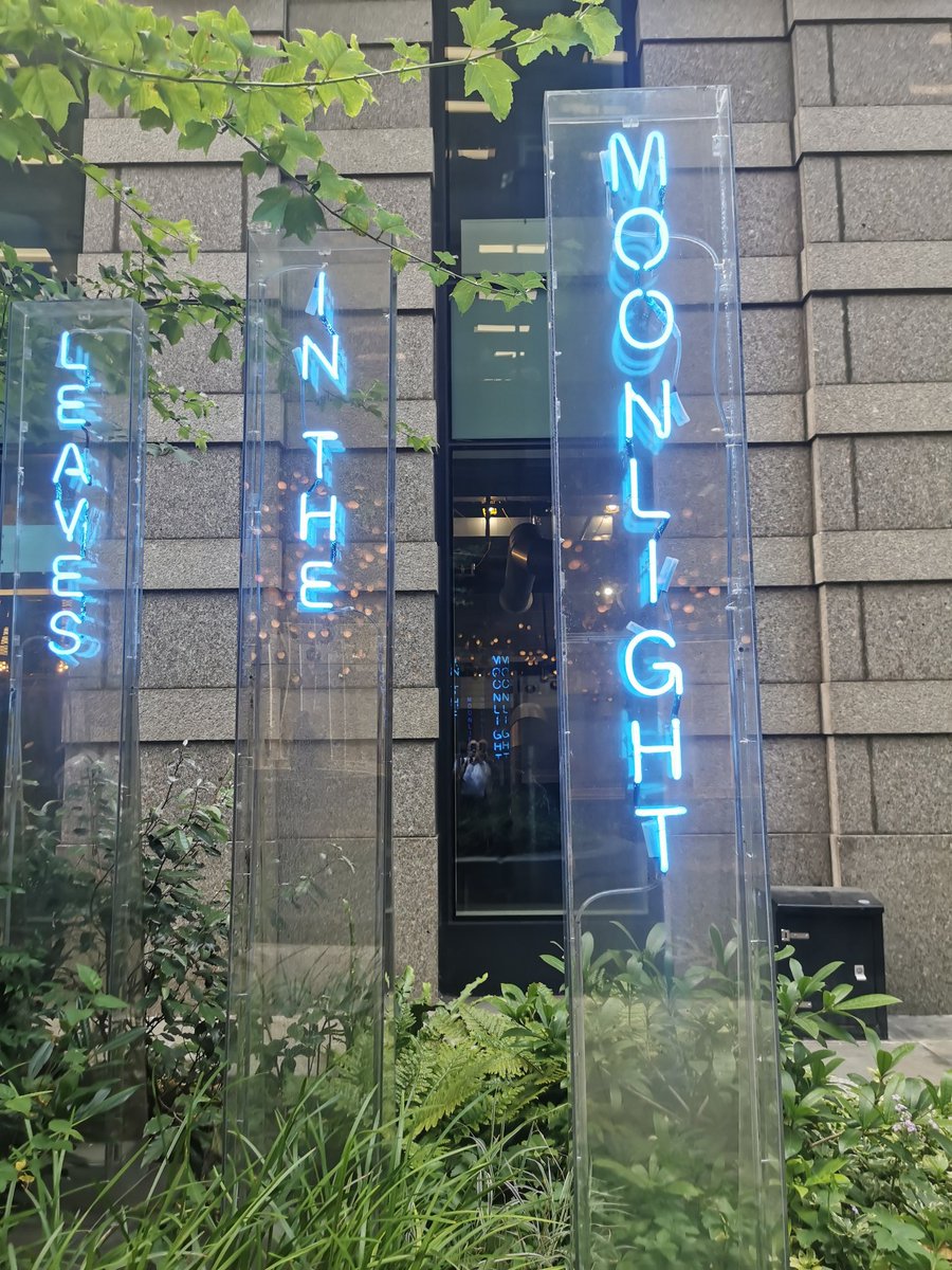 ChapmanJS's tweet image. The Garden of Floating Words, 
Elisa Arteser, is a neon poem that appears to be floating in the darkness from within the foliage of the garden planter sculptureinthecity.org.uk/artworks/the-g… @sculpturecity
@visitlondon #ChapmanJS #SculptureintheCity #art