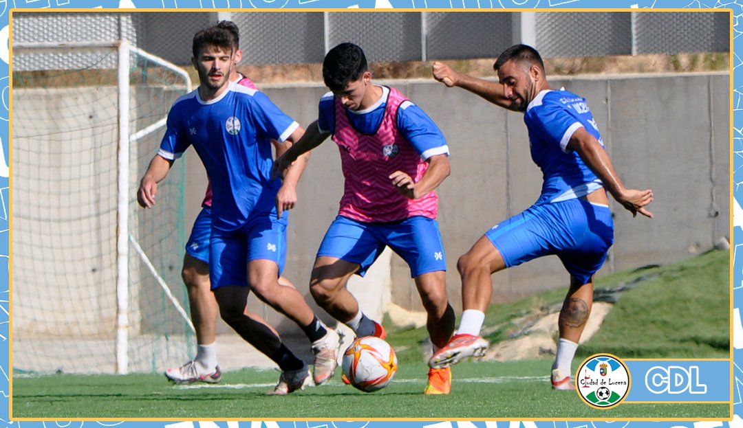 ciudaddelucena's tweet photo. 📸 𝙀𝙉𝙏𝙍𝙀𝙉𝘼𝙈𝙄𝙀𝙉𝙏𝙊 | Imágenes capturadas en la sesión de hoy (Miércoles). ⚽ 2/2 ✅ ¡𝗦𝗲𝗴𝘂𝗶𝗺𝗼𝘀 𝗽𝗿𝗲𝗽𝗮𝗿𝗮́𝗻𝗱𝗼𝗻𝗼𝘀! 🔥💙 https://t.co/sx3BhrSHjS