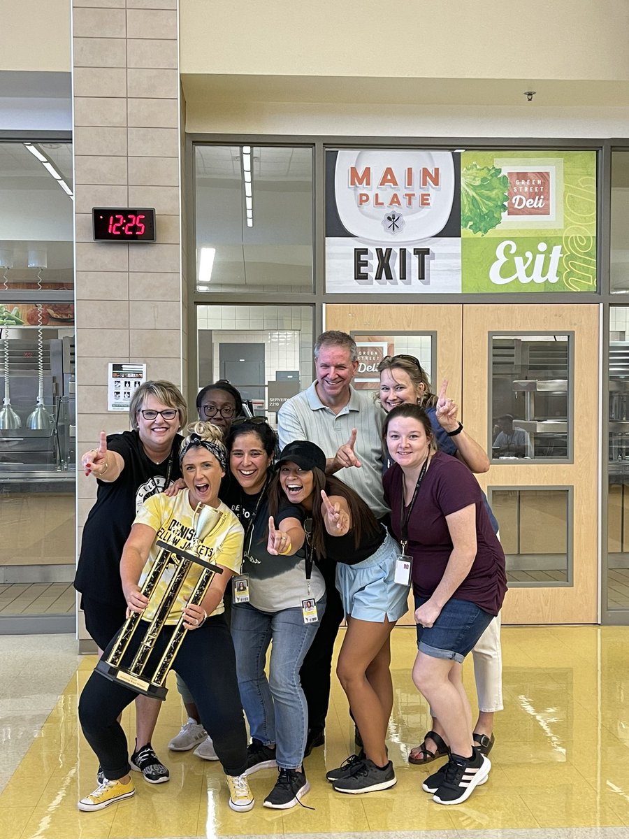 2022 Amazing Race Champions - Lamar Leopards!