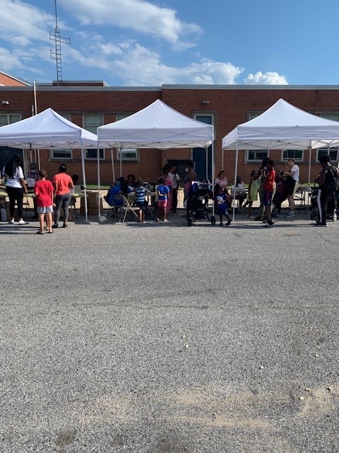 CoppinStateUniv's tweet photo. Building #communityconnections: #CoppinStateUniversity Public Safety Chief Dameon Carter participated in a #NationalNightOut2022 event hosted by @BaltimorePolice. This annual event helps strengthen ties between #publicsafety community &amp; people they serve. @TheJusticeDept https://t.co/rClKPZtnvy