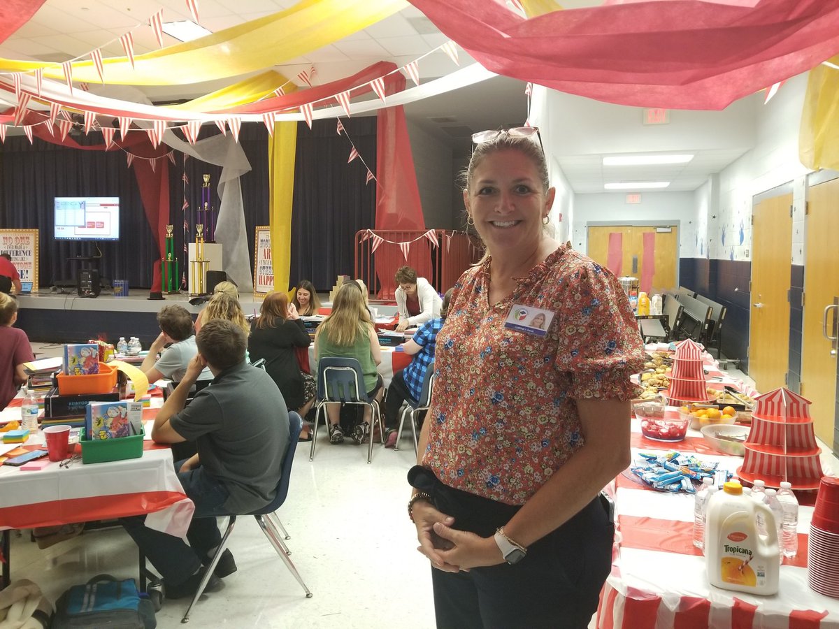 We want to thank @cdgantt for helping us welcome our instructional staff back and for her inspiring words and support! <a href="/WoodlandJohnson/">Woodland Johnson</a> <a href="/mtoncich1/">Mike Toncich</a> <a href="/KurtSBrowning/">Kurt S Browning</a> <a href="/pascoschools/">Pasco County Schools</a> #WeAreChasco