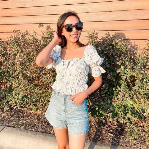 EnvyBtq's tweet photo. Happy Hump Day!😘
.
.
.
MINKPINK - Irwin Top
.
.
.
#ootd #humpday #boho #cute #fun #chic #inspo #stylegram #stylish #fresh #yqg #visitwalkerville #summerfashion #summerdaze https://t.co/Wgij1pi0CT https://t.co/X0xAHyrzgZ