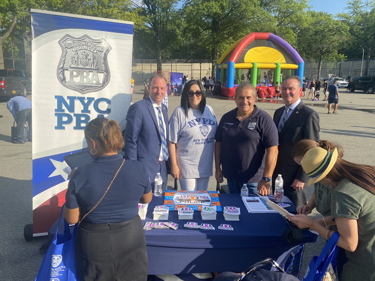NYCPBA's tweet photo. Great to see @BobHoldenNYC @JoannAriola32 @SenJoeAddabbo at #NationalNightOut2022 in the @NYPD102Pct yesterday — leaders who know #WeNeedPolice. https://t.co/rUt346Doiq