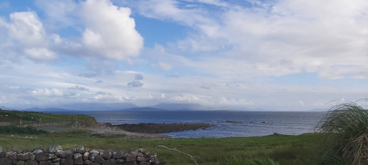 LoganSoundsOff's tweet photo. This is my current view ๐
Can you guess where I am ๐ค
#WheresLogan ๐ https://t.co/lZ4FnfVp2S