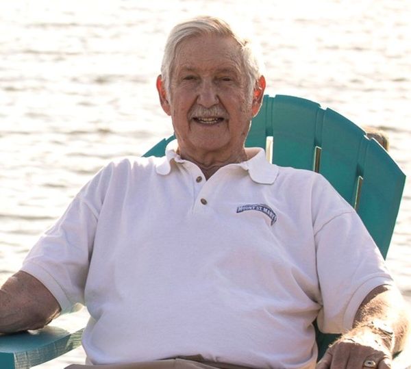 Mount Alumni tweet media