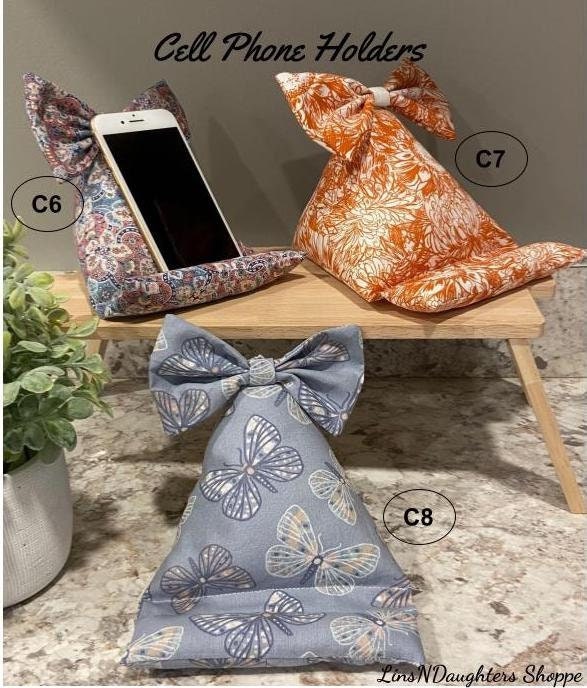 thirty298's tweet photo. Excited to share the latest addition to my #etsy shop: Cell Phone & Tablet Holder Stand https://t.co/ha28bvox5z #cellphonestand #mobilephonestand #tabletstand #cellphoneaccessory #handmadegift #handmade #fabric #polyfil #linsndaughtersshoppe https://t.co/bk6Hu5XETN