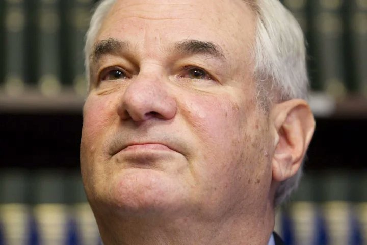 The news of Clayton Ruby’s passing is unfortunate for us all. Mr. Ruby was mentor, ally and friend to many criminal defence lawyers and a fierce advocate for social justice. Our thoughts go out to his friends and family, including his family at @ruby_shiller.
#RIP Clayton