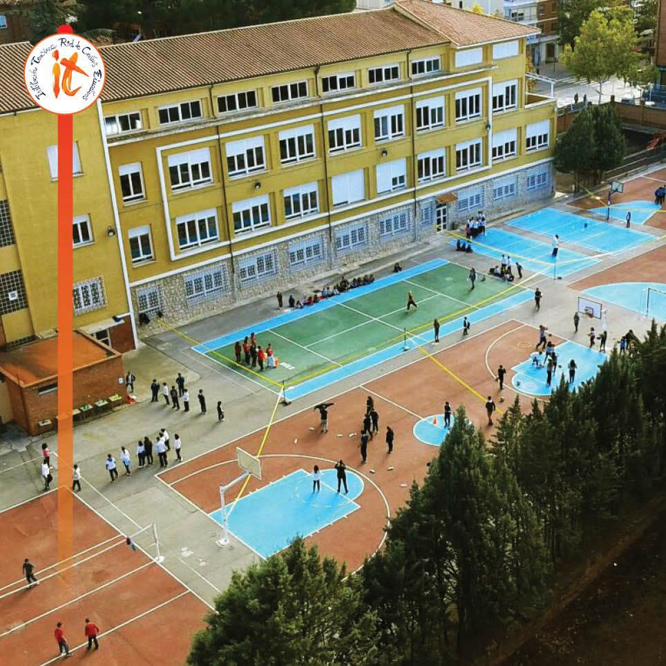 feangelesgalino's tweet photo. Hoy queremos recuperar un artículo sobre un proyecto muy interesante que está llevando a cabo el colegio Victoria Díez de Teruel llamado Pedagogía de los cuidados. ¿Que qué es la pedagogía de los cuidados? Pincha aquí y descúbrelo:
https://t.co/FbQzjlkdeT
#Conecta2ContiGO https://t.co/jwIbUGIvvg
