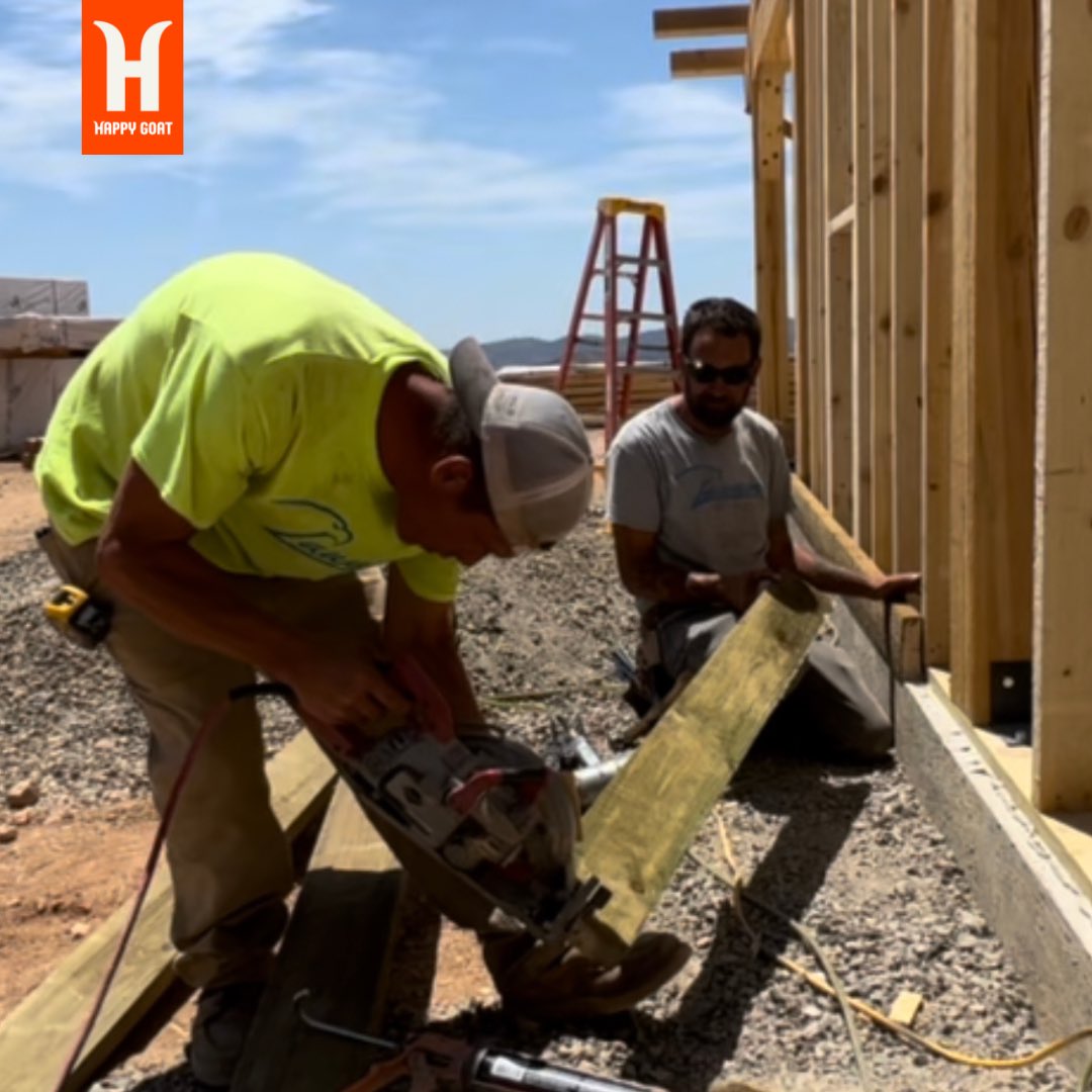 We had a whole army of awesome individuals working at the farm the other day! 

We keep building, lots to come 🛠