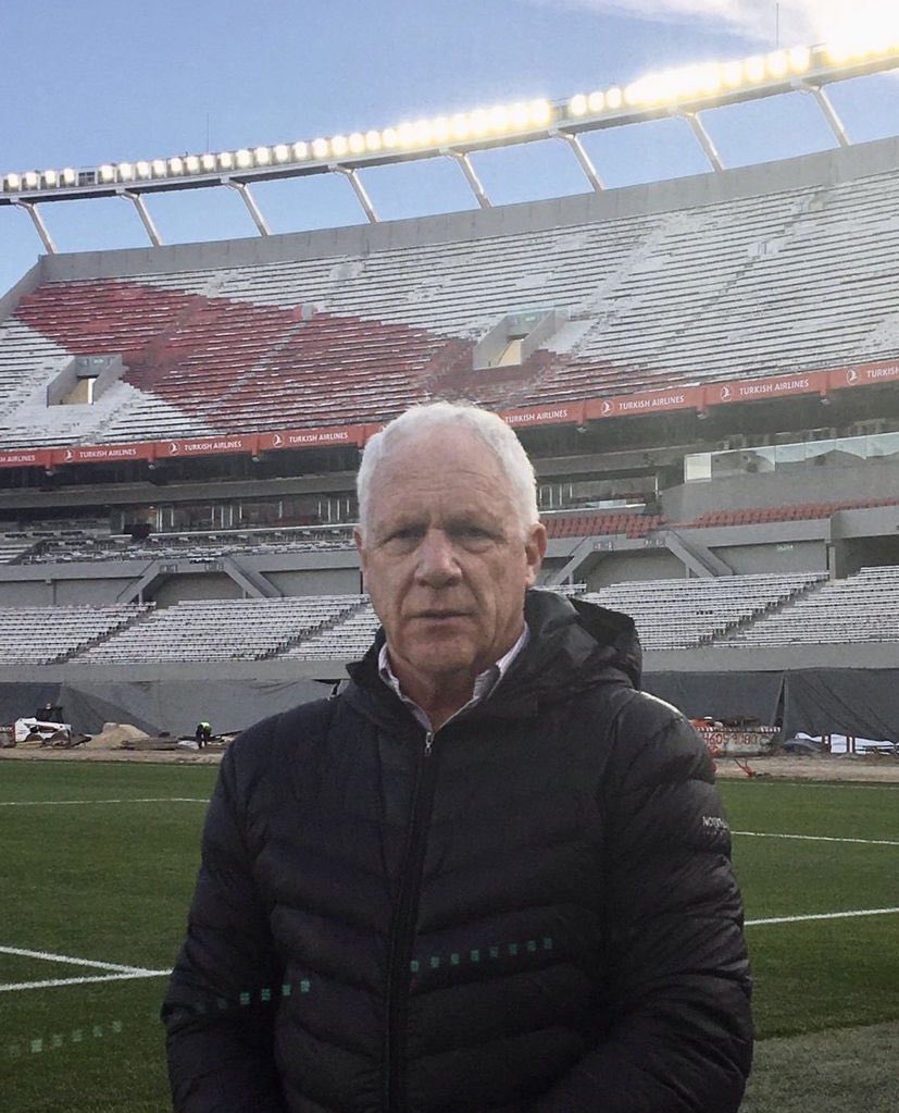 SergioEGomez's tweet photo. Mi amigo personal Jorge “Gallego” Ruiz pegó un carguito (?) 
Es nada más y nada menos que el nuevo Director Deportivo de River. ¡Grande Jorge! Éxitos Galle. https://t.co/JVNJTbLrZc