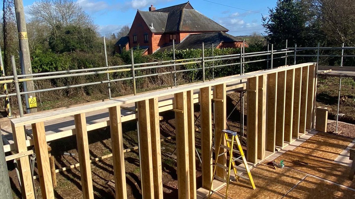 Hawkland tweet media