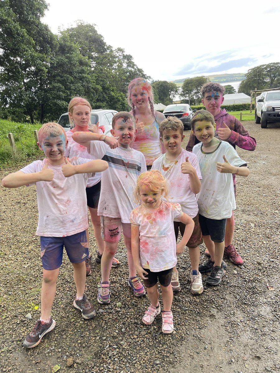 NAActiveSchools's tweet photo. #NAColourRun 💛🖤

More pics of today 

Lots of fun and at least they didn’t get too much paint on them 👀 

@audreynolan @RhonaEA @sportscotland https://t.co/uN2LQBazyS