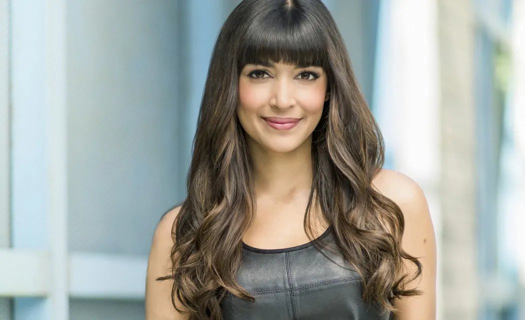  Happy Birthday Hannah Simone      