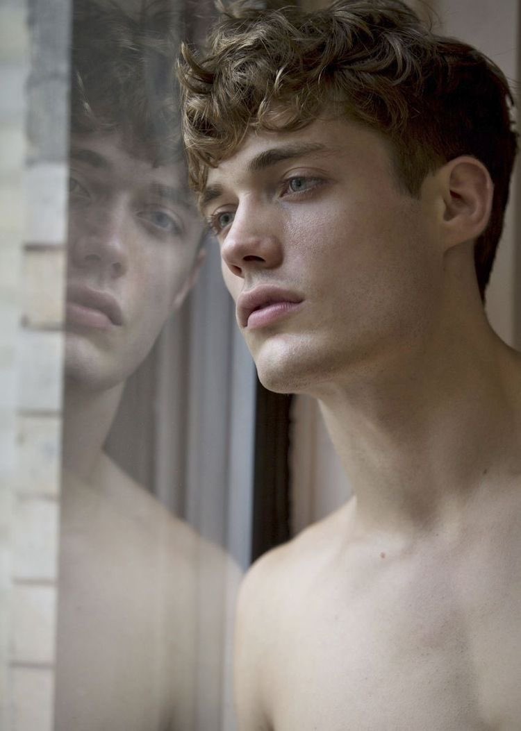 ╱ ╱    perfect  sky  x  bloom  fancast  me  thinks