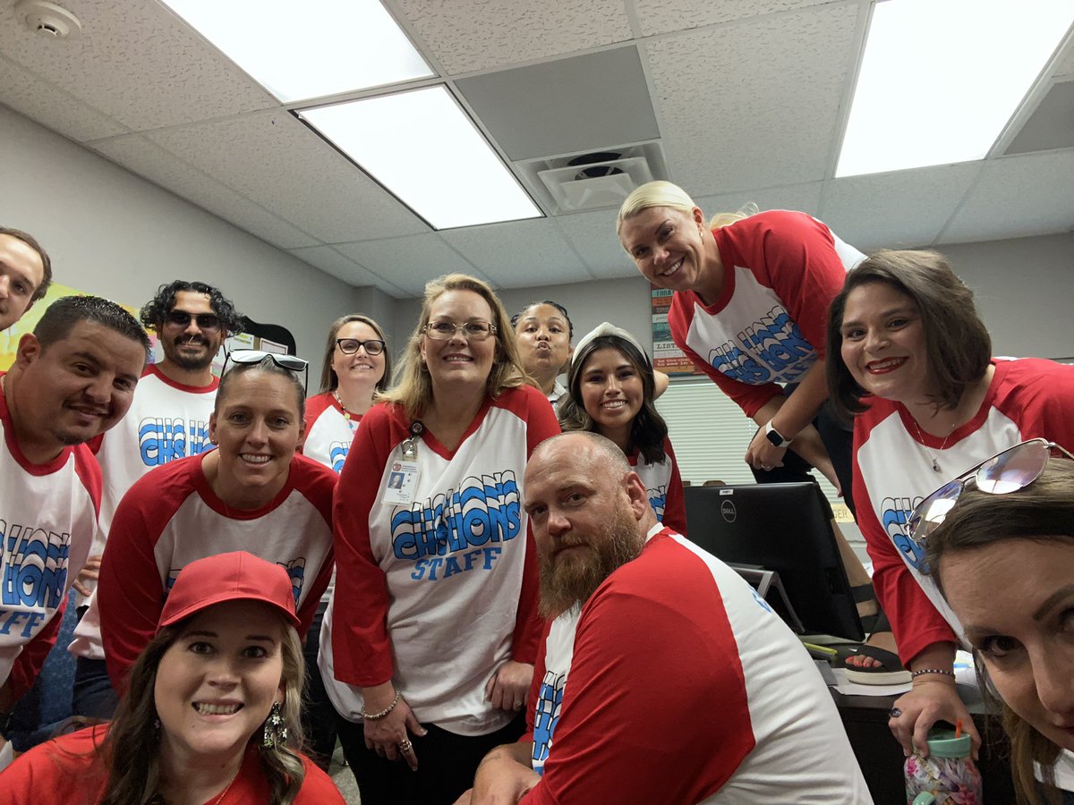 Mrs_Raska's tweet photo. #castleberrycte is better together because we all work hard for our students’ success! #CISDBetterTogether #chs_lions https://t.co/XpwyO2jrbD