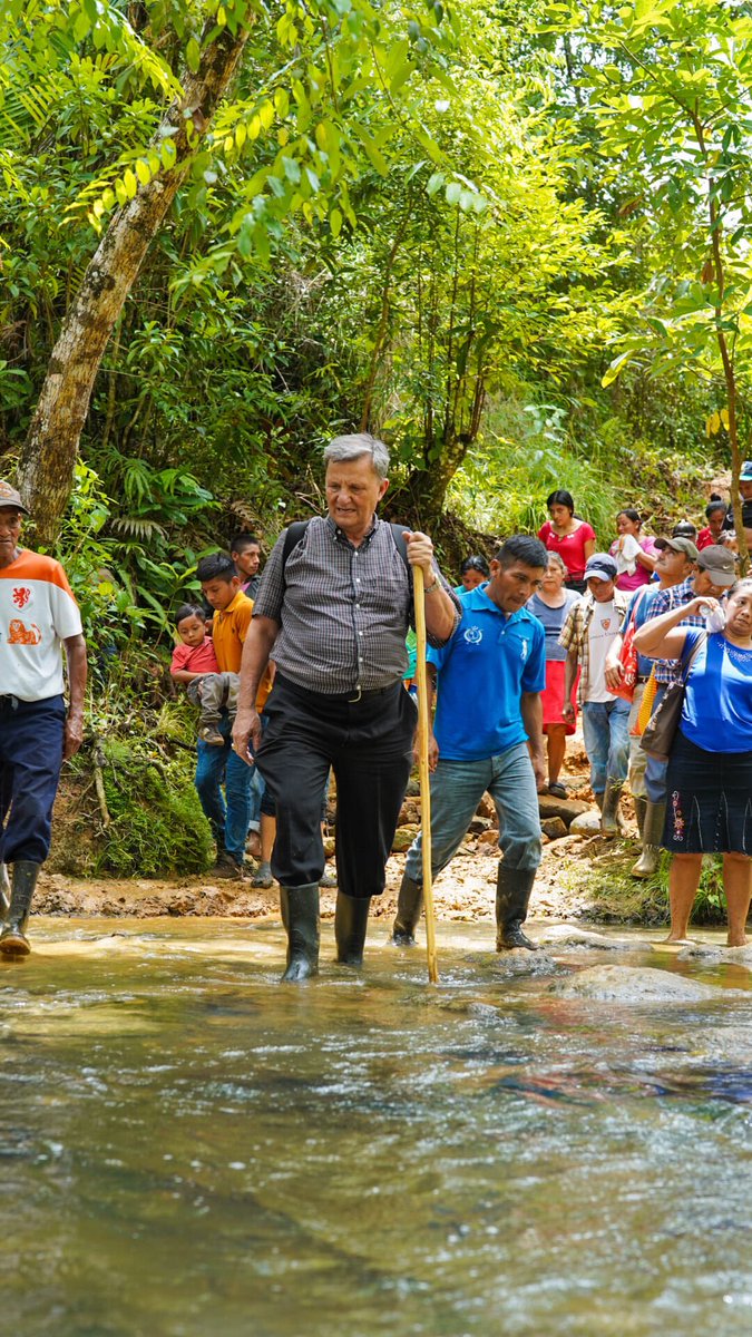 grechste's tweet photo. #CardinalMarioGrech Secretary General of the #SynodofBishops visit to #IzabalGuatemala
La Visita del #CardenalMarioGrech al #VicariatodeIzabal
@GrechMario @Synod_va #Guatemala #Izabal
https://t.co/9xKBbR6Vod https://t.co/x8zsil2nfP