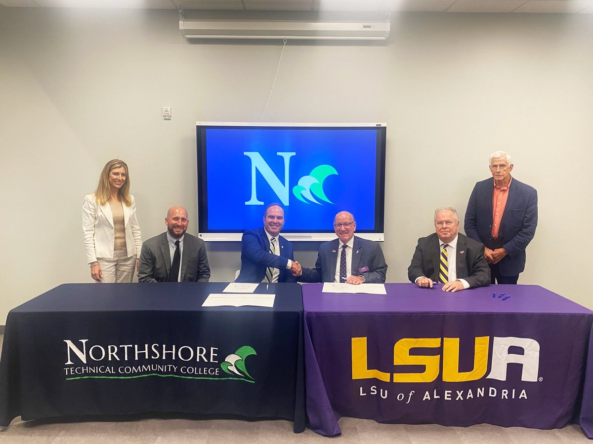 NTCCgators's tweet photo. LSUA & @NTCCgators signed a “2+2 Business Articulation” creating a guaranteed transfer pathway of 60hrs from the Assoc. of General Studies or Applied Sciences to LSUA’s streamlined BAAS degree.
Full story at https://t.co/lsHy7dRTlT
#lsua #withinreach #BuildingFutures https://t.co/30dBL0XIWw