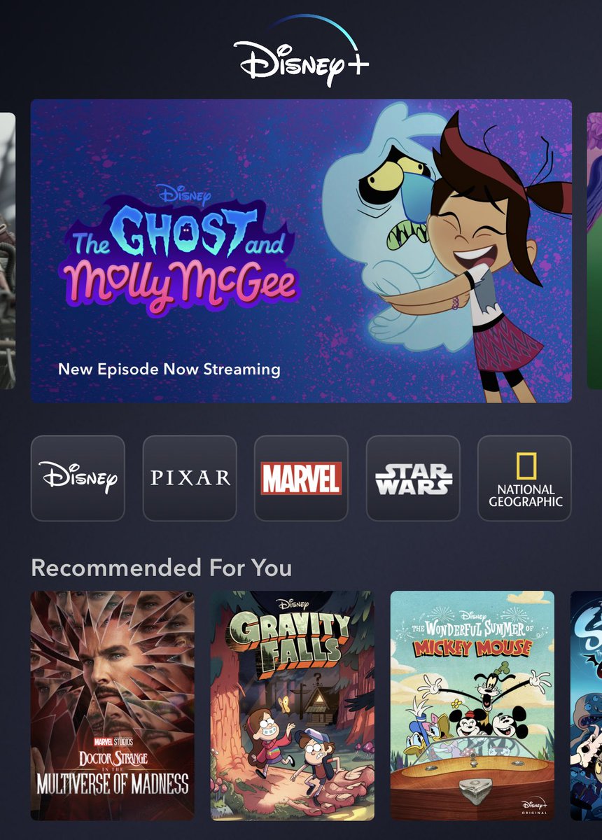 Gotta love that front page tile placement! #TheGhostandMollyMcGee season 1 is now ALL on @disneyplus!!!
👻💓