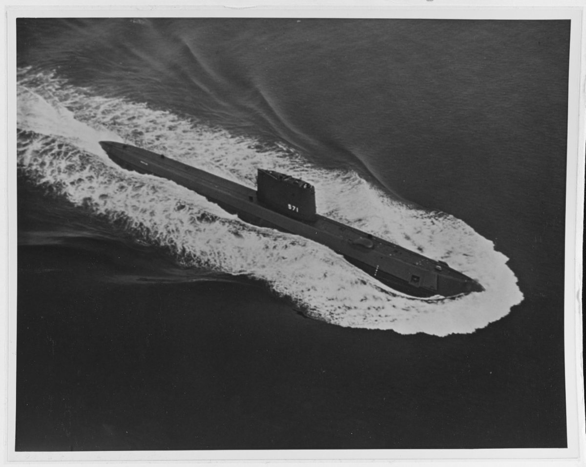 #OTD in 1958, USS Nautilus (SSN 571) becomes the first submarine to cross the 'top' of the world during Operation Sunshine when the boat passes under an arctic ice cap at the North Pole. In photo, Nautilus underway at sea in 1965. #USNavy #SubmarineForce #NavalHistory