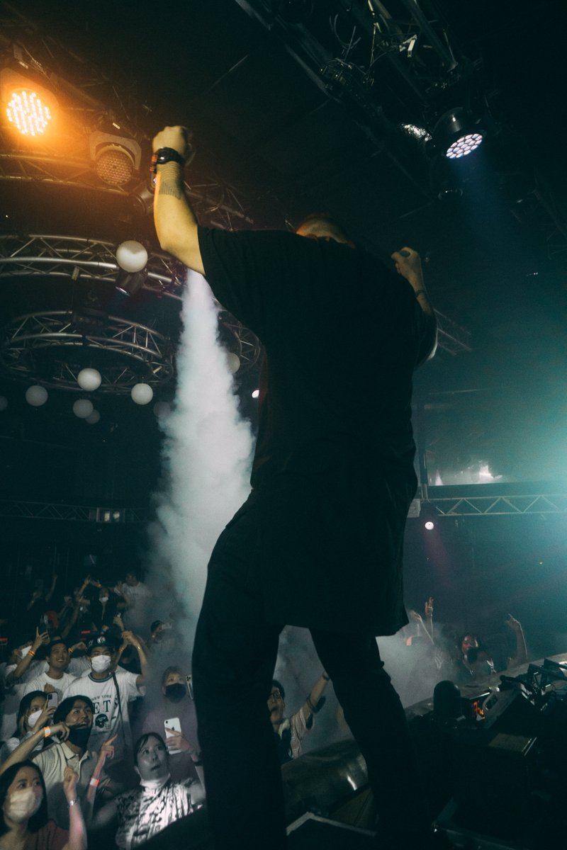 Saberzmusic's tweet image. 31.07.22 @WARP_SHINJUKU 🇯🇵🇯🇵🇯🇵

What a way to cap off an insane weekend of touring across Asia 🥳🎉

Back to Europe now - where do you want to see us playing this month?? 👀 Drop your flags below 🇭🇺⤵️

#ZTEAM