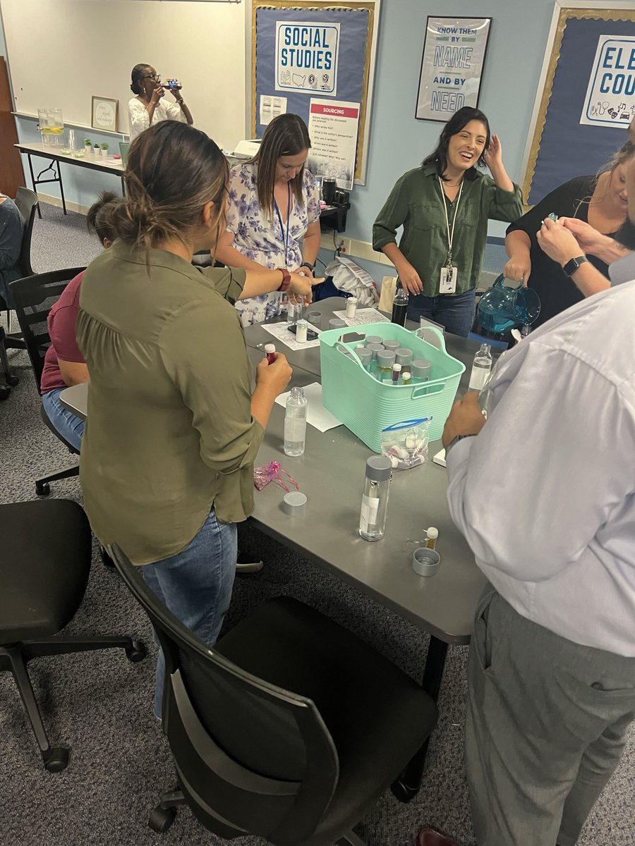 Lisa Burns tweet media