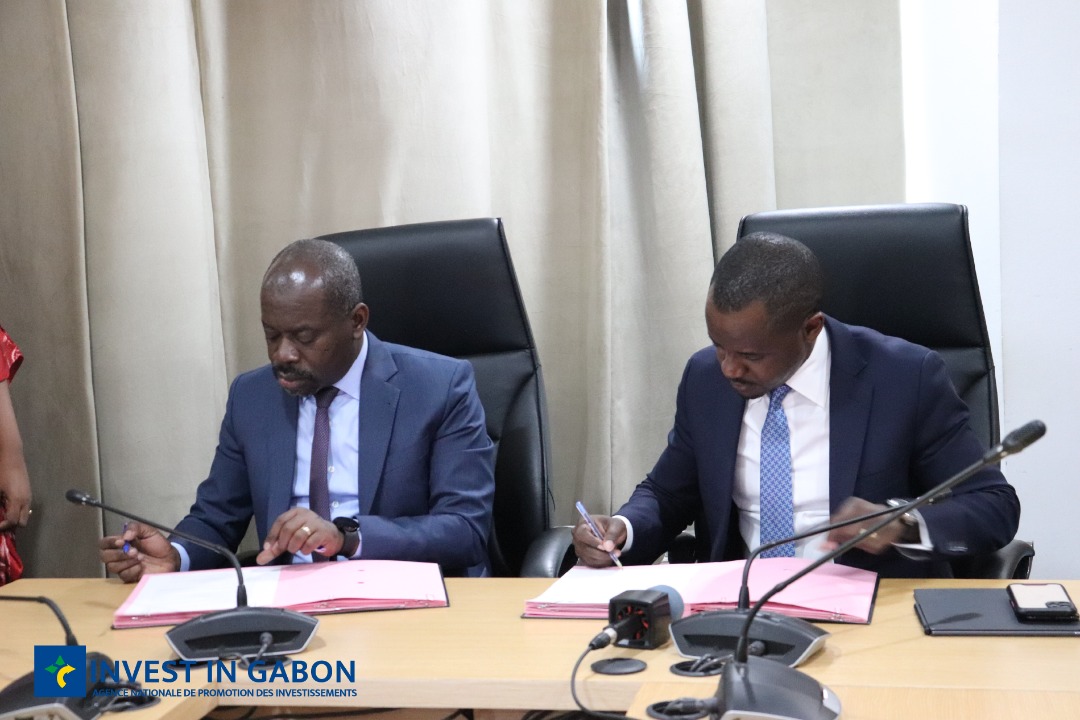 InvestinGabon's tweet photo. 📆 03/08/22
🔴 Signature de convention de partenariat entre l’ANPI-Gabon et @RDBrwanda.
 Cette convention vise à :
➡️ Améliorer et renforcer la coopération en matière d'investissement entre les deux pays https://t.co/zAOXfVhEtn