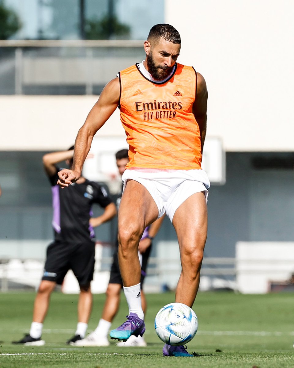 realmadridfra's tweet photo. 🛠️ @Benzema 🛠️ https://t.co/jTffN0M3Rc