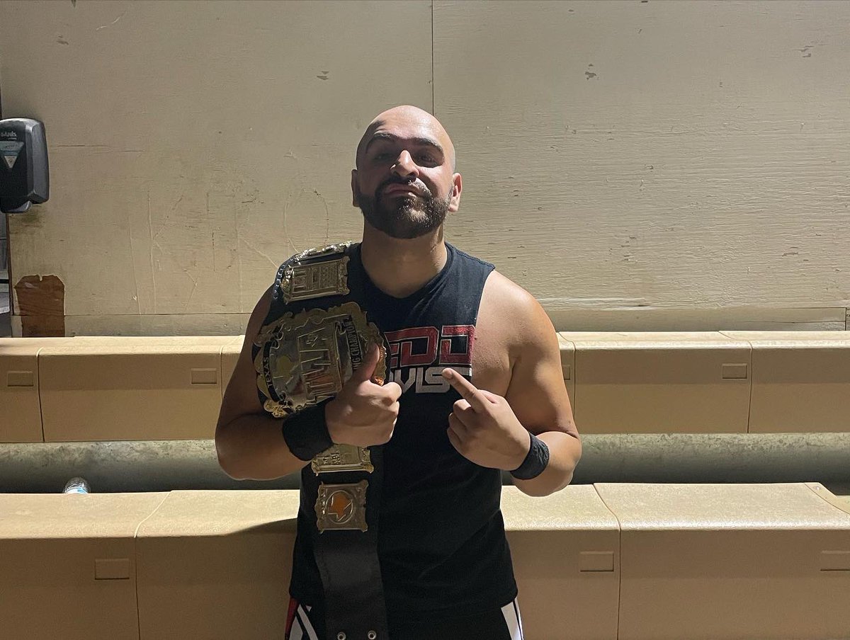 redd_davis_'s tweet photo. Pro wrestling tees is having their summer sale right now through August 6th 1PMET/12CT. 
Use code: SUMMERTIME to get 20% off at check out. You can get this sick Redd Davis tee and get a breathe of what success tastes like! #TWATexasChamp #TheOneToBeat ☝🏼 https://t.co/Hqx8nSzqn4