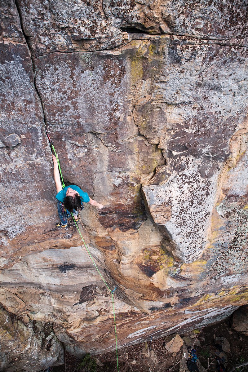 MetoliusClimb's tweet photo. Amanda Smith - Jesus Was A Haploid - 11a - Orange Wall - New River Gorge. Photo Pat Goodman. #metoliustrad #tradclimbing #tradisrad https://t.co/0TDuZmhwOj