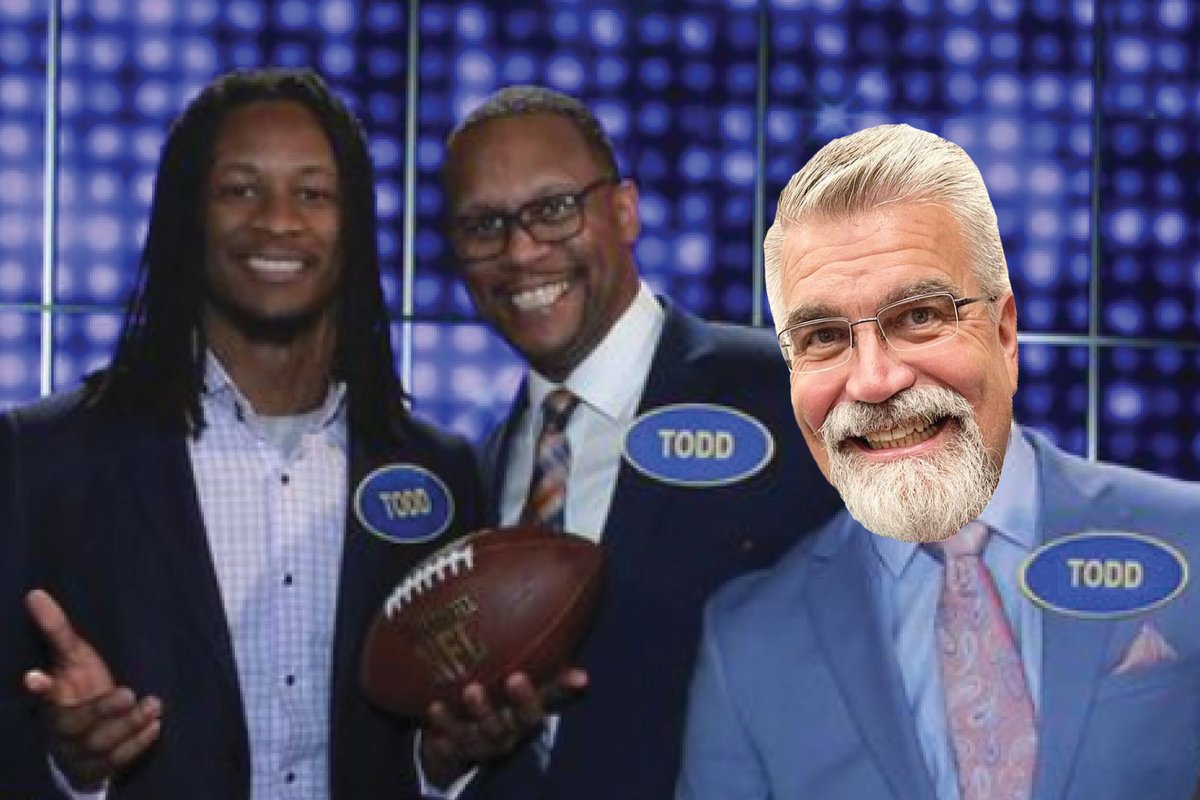 TCFollowit's tweet photo. Todd Gurley II, Todd Gurley &amp; photo bomber Todd Girlie. https://t.co/B36Nbvdgt9