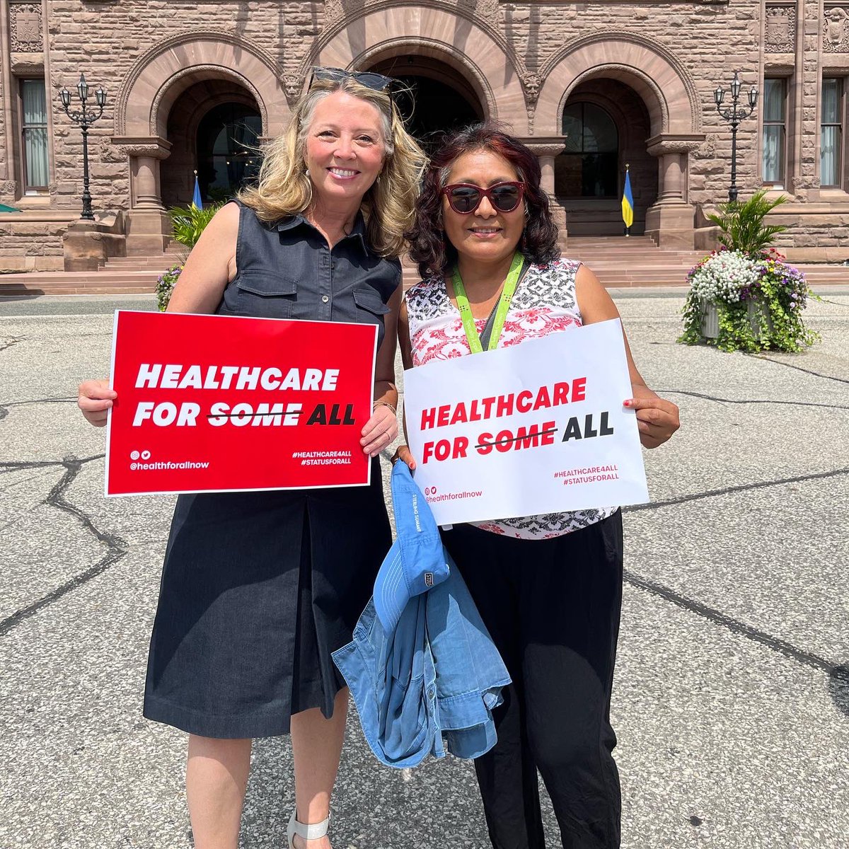 MaritStiles's tweet photo. Thank you to everyone who came out to Queen’s Park today to demand #Healthcare4All. We can’t go back to a time where anyone is denied access to care because of their status. Read the letter from thousands of healthcare workers &amp; orgs: #onpoli #DavenportTO 
https://t.co/xGpibKbQaM https://t.co/L01IUWFziu