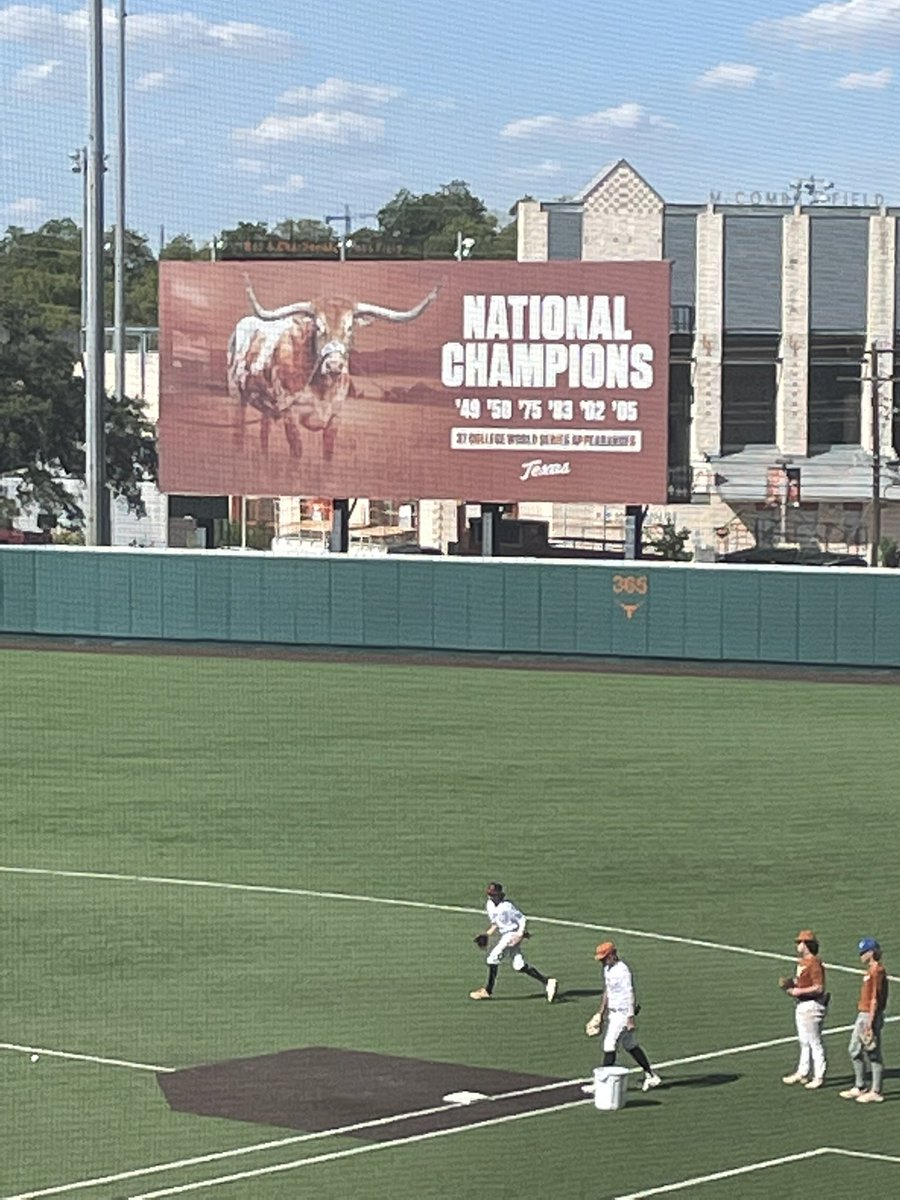 garrett_salada's tweet photo. A big thank you to the University of Texas baseball. I enjoyed the opportunity to come up for a camp and learn from all of the coaches. @TexasBaseball @WylieBaseball @SoxBaseball1976 https://t.co/SYG5gcFG61