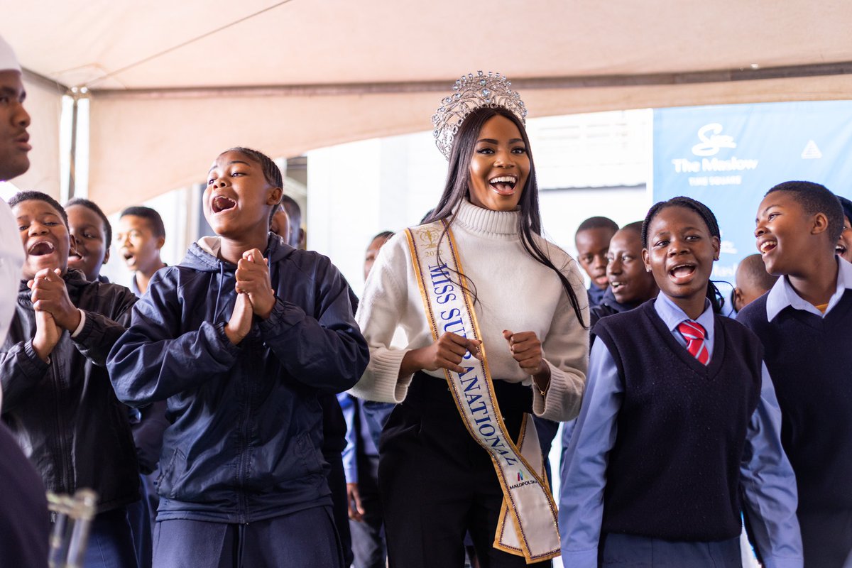 Official_MissSA's tweet photo. Our finalists and Miss Supranational 2022 @Lalela_lali visited Mamelodi Vocational School this morning with @timesquareza and @MillionThrills .
They had the opportunity to give back at the school and enjoyed amazing dishes prepared by the learners.
#misssa2022 #top10finalists https://t.co/2BY0RjwOVP
