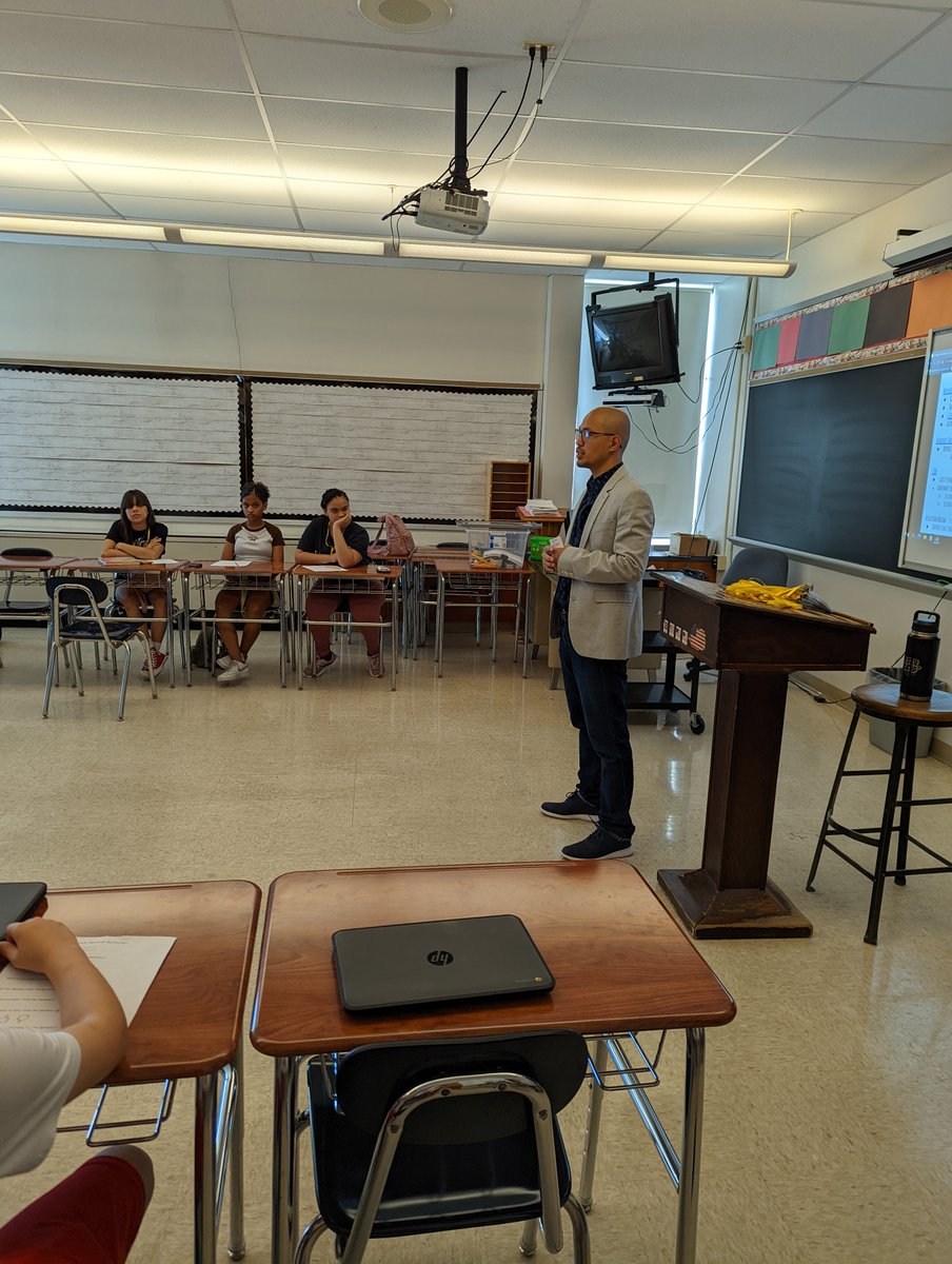 SamanthaArmMSD's tweet photo. #MSDSummerStyle learning how the Muhlenberg Ambulance Association, Berks County Literacy Council, and @CityCutsBarbers make a difference in our lives. Thank you for keeping us safe, helping us communicate, and find our passions! @cathy_shappell @AlFutrick @muhlsd https://t.co/VEMnU7gx1L