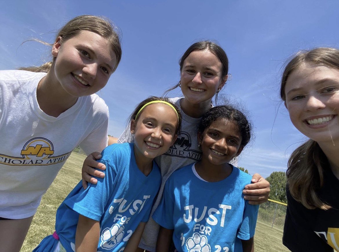 Had so much fun volunteering with a few of my teammates at the annual NA Just For Girls sport camp today! 🥎🖤💛 Thanks <a href="/mrs_vescovi17/">Morgan Vescovi</a> for the opportunity! <a href="/NATigerAthletic/">NATigers</a>