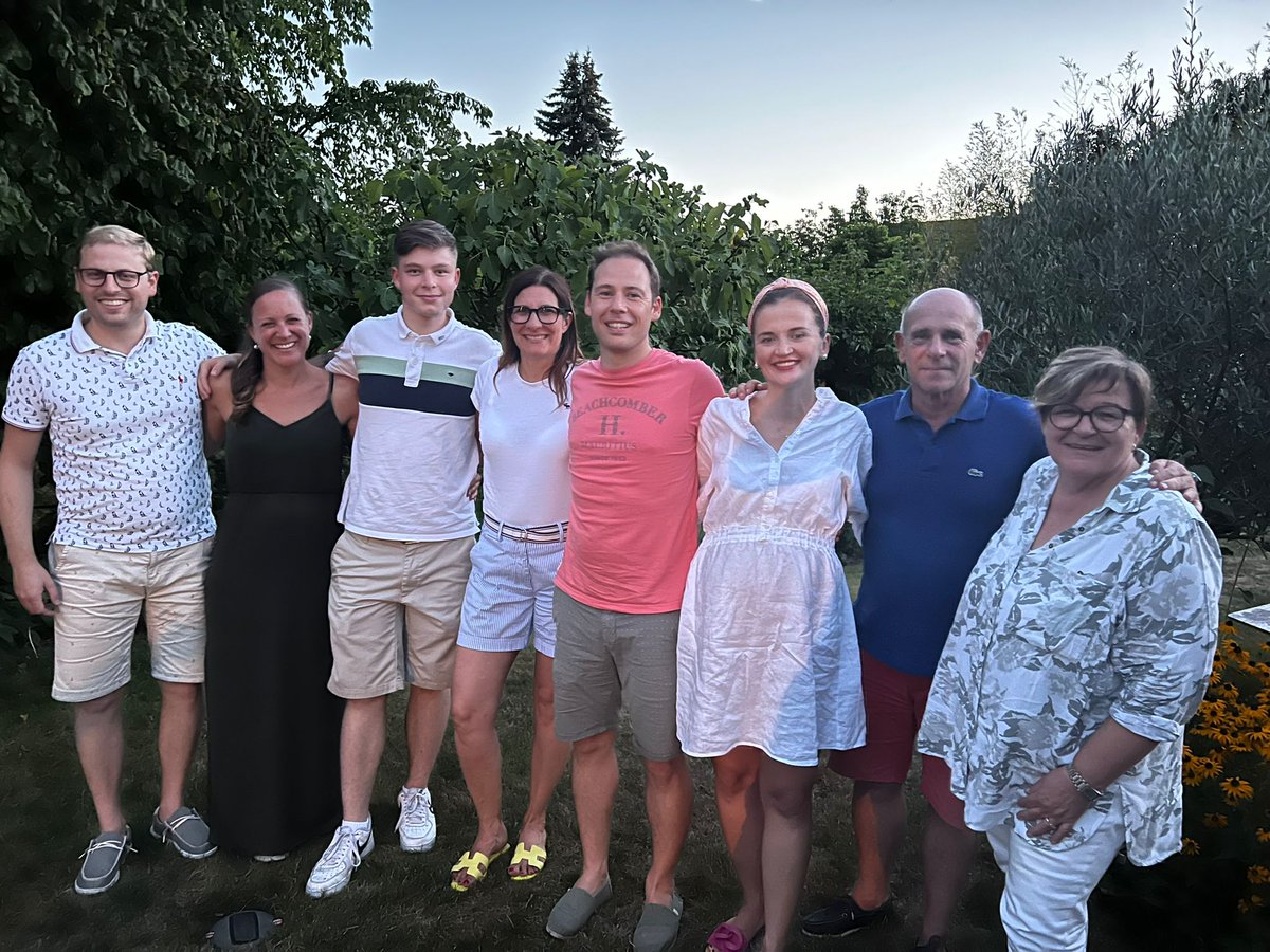 Trotz #Sommerhitze sind wird engagiert für #Riehen. Die #FDP setzt sich auch im neuen "Schuljahr" für gute #Bildung und starke #Schulen ein. <a href="/FDPBasel/">FDP Basel-Stadt</a>