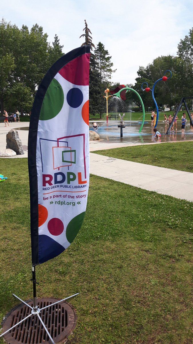 Join us today for fun and games at the Downtown splash park until 2:30pm! While we may not have the Book Bike with us today, our book wagon was able to do the trick ans bring the fun to the park! #RDPL #RDPLBookBike #RedDeer #yqf