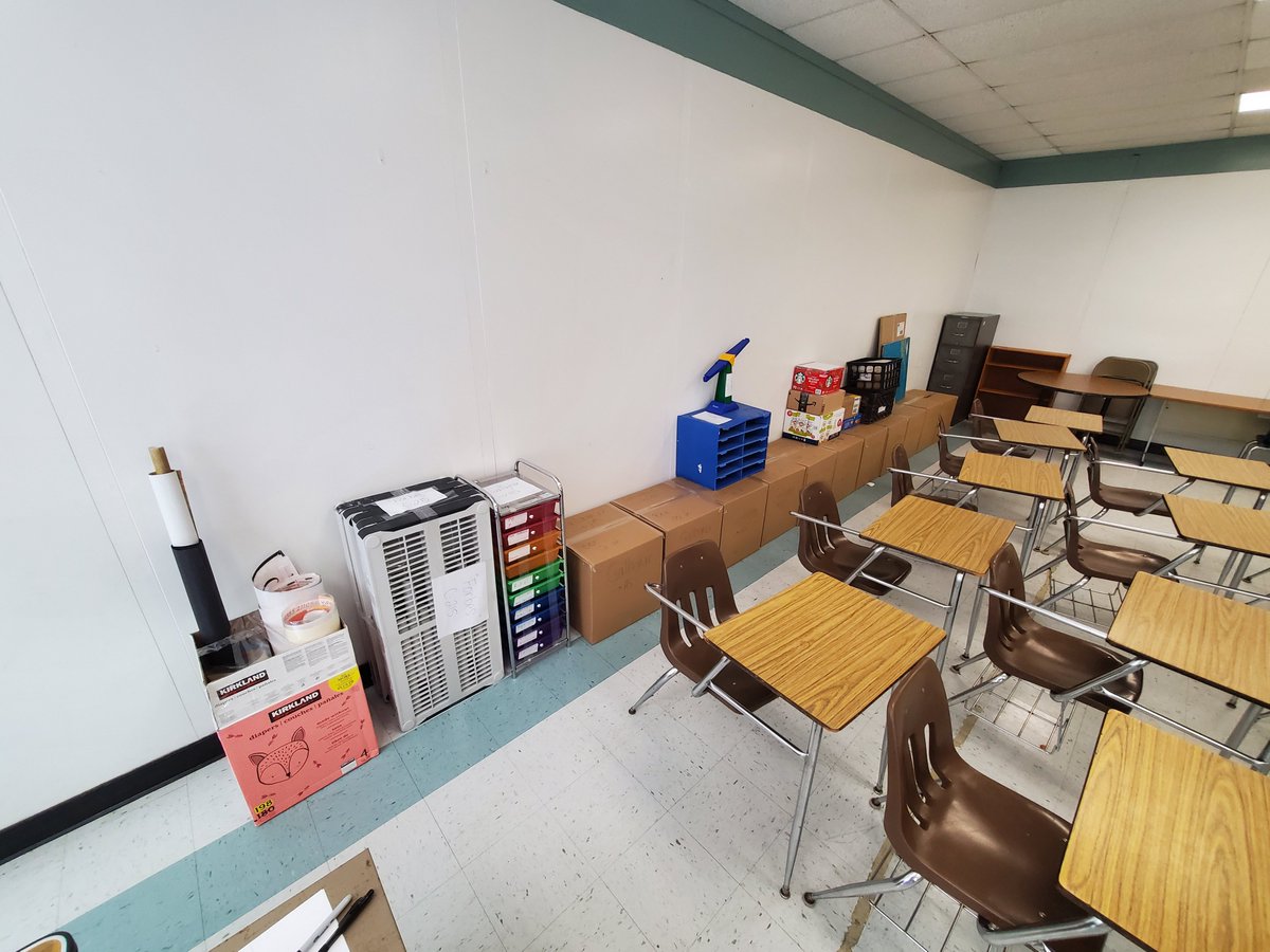 KNGallagher9's tweet photo. New School, who dis?

website is prepped for HHS this coming school year! 
https://t.co/iWVmxUcsiu

Last views at HMS in June... https://t.co/E7lWZ2BHgZ